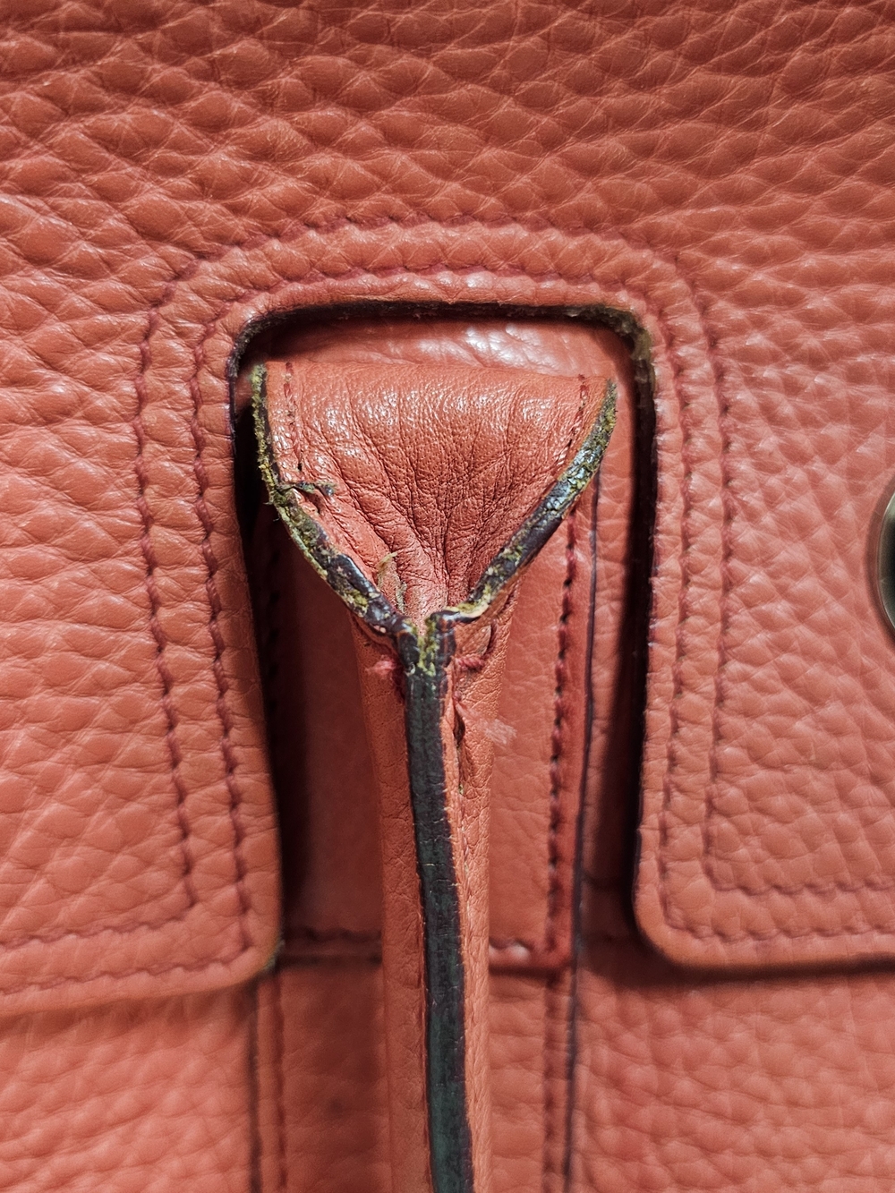 Mulberry Bayswater Red Leather Satchel with Turn-Lock Detail - Picture 12 of 16